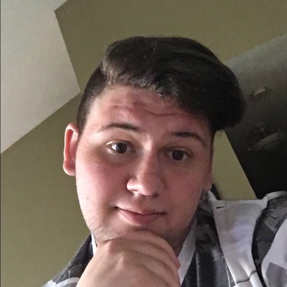 Meet your Posher, Colin - Picture 1 of 1