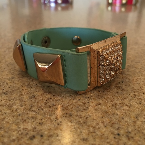 Bracelet Bundle - Picture 3 of 4