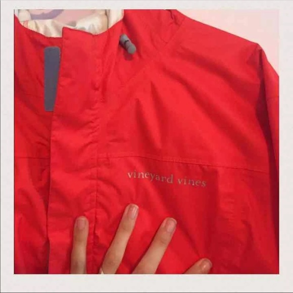 NWT Vineyard Vines Raincoat - Picture 2 of 2