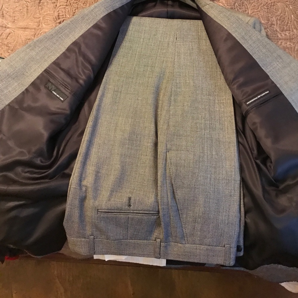 Men's 100% Wool grey Suit
