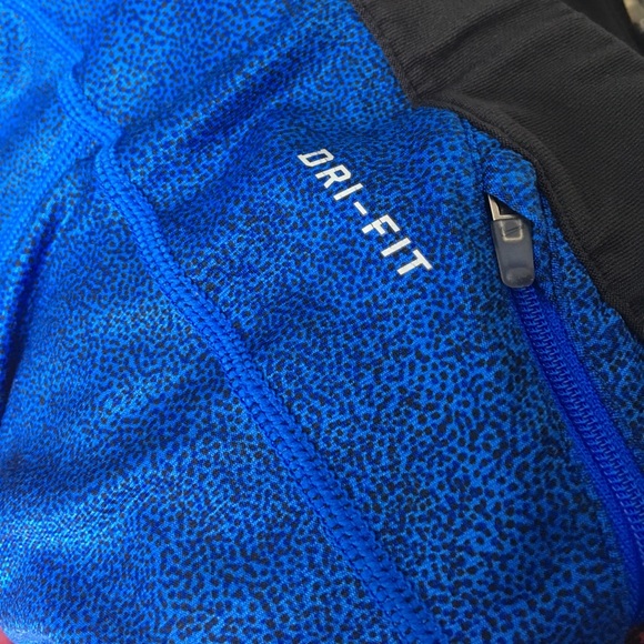 Nike Dri-Fit workout pants - Picture 3 of 3