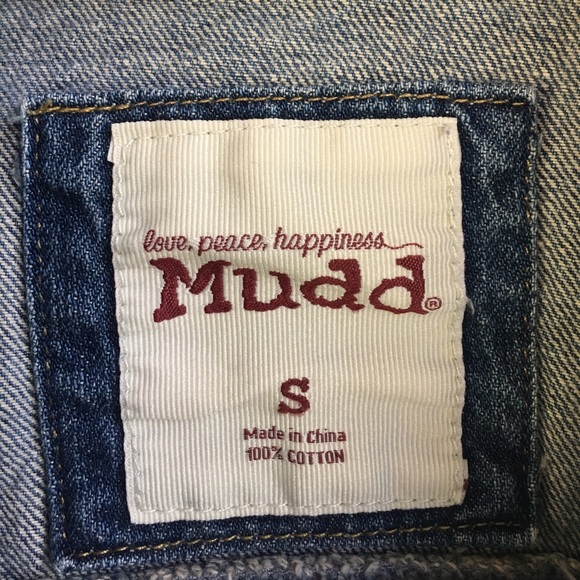 Super cute jean jacket - Picture 2 of 3