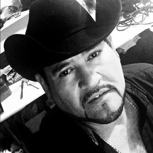 Meet your Posher, Alberto