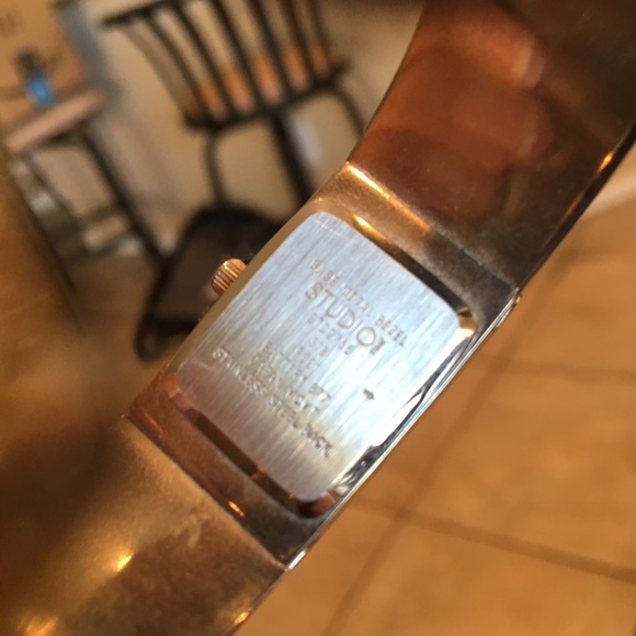 Watch - Picture 4 of 4