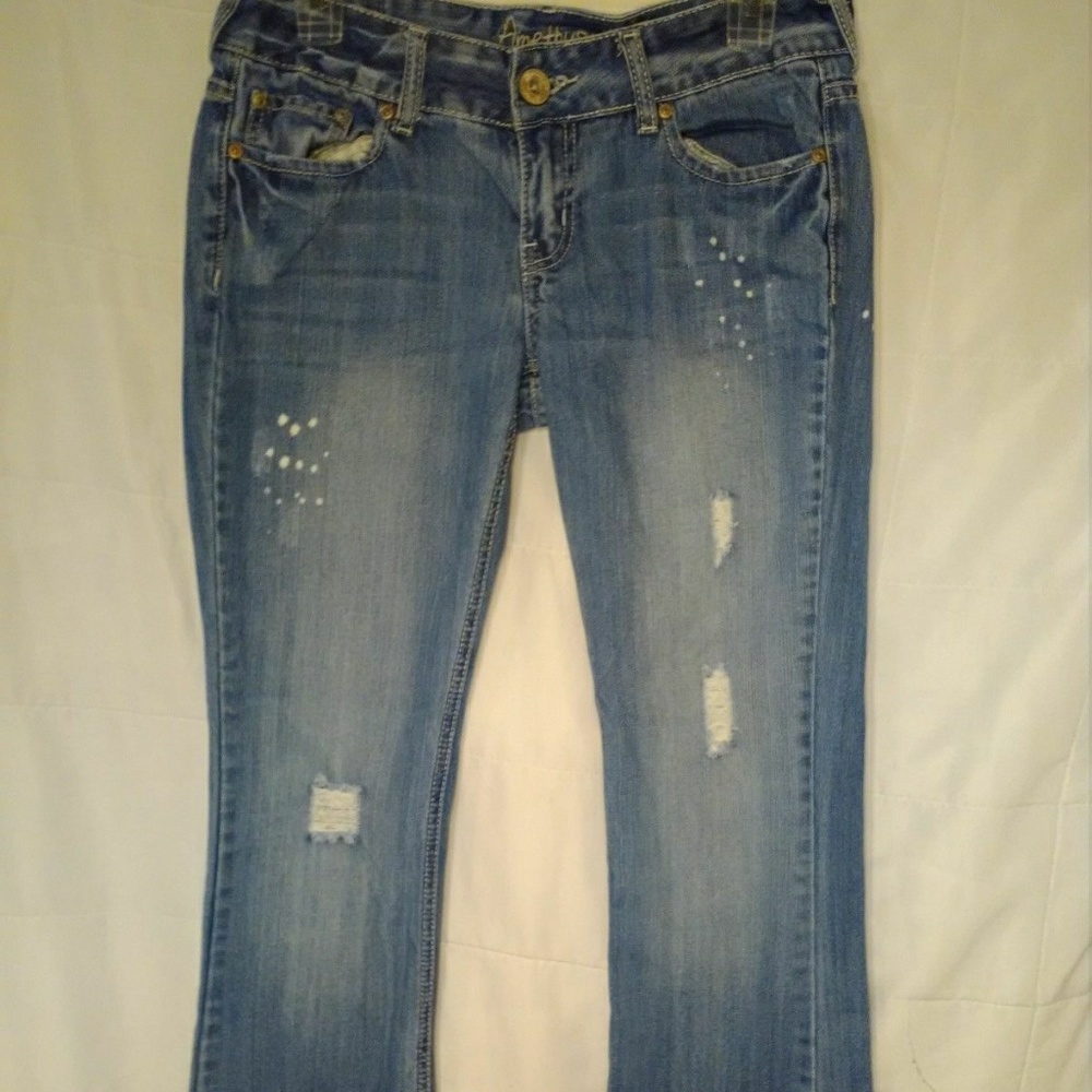 Amethyst Size 7 Boot Cut Jeans Medium Blue