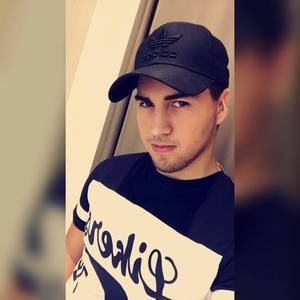 Meet your Posher, Andres