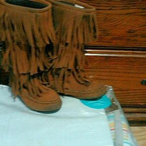 Boots  big girls size 1