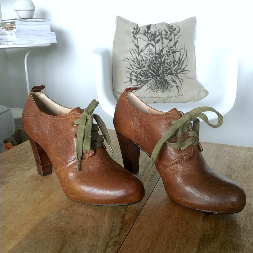 Frye Miranda Lace Bootie - Cognac