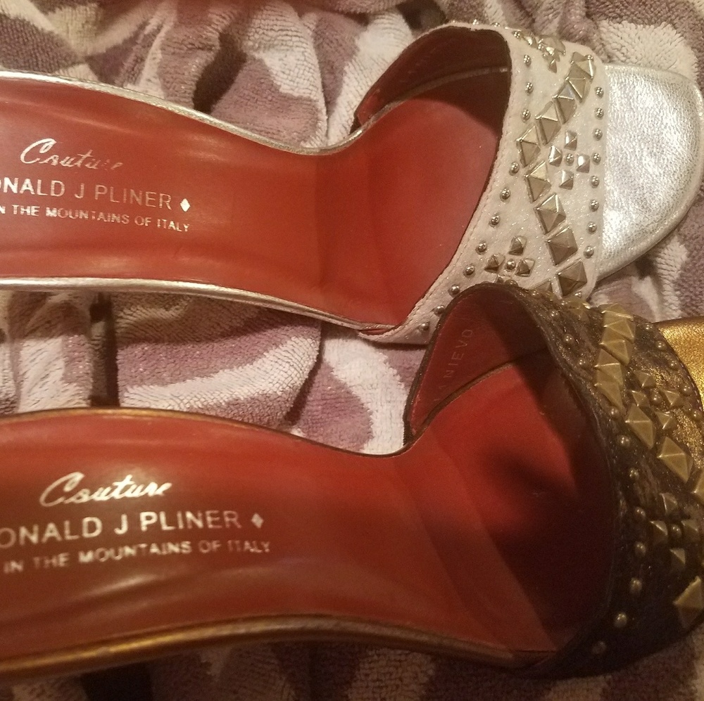 2 pr. Donald J Pliner Sandles two pr.