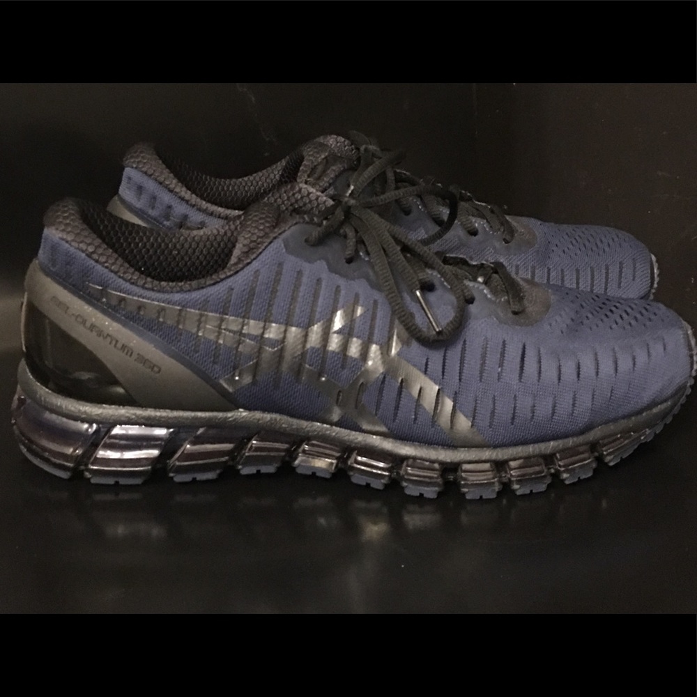 Men’s Asics Athletic shoes