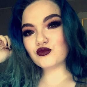 Meet your Posher, Shana