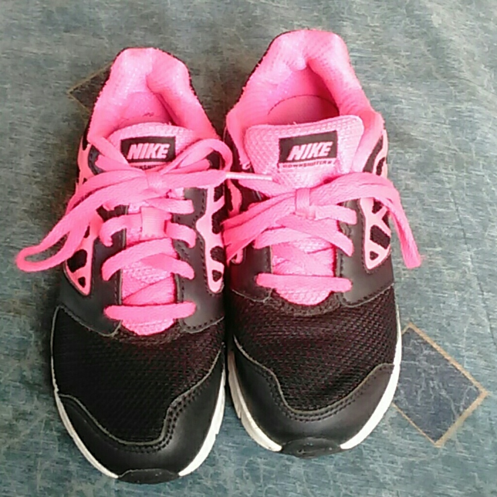 Toddler girl Nike shoes