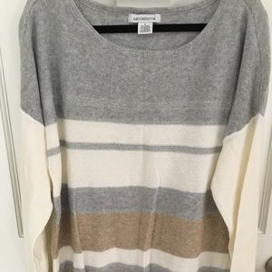 🍂New with tags.  Cute sweater!