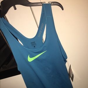 Nike tank!