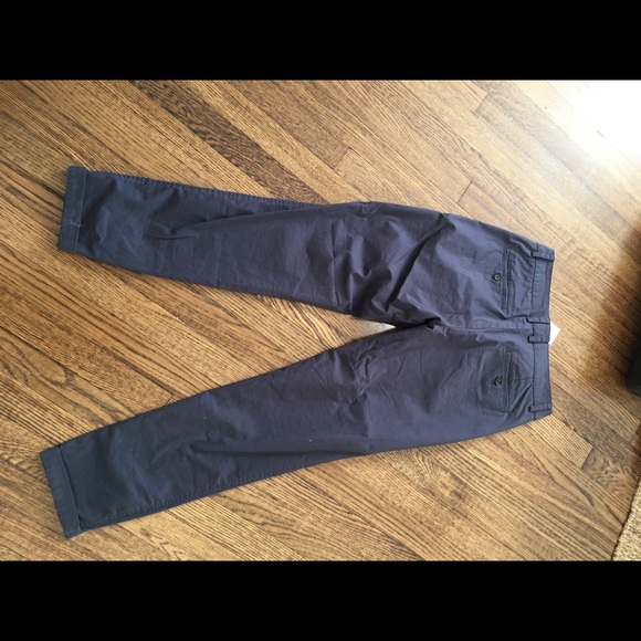 BRAND NEW NEVER WORN! Vince size 6 navy pants