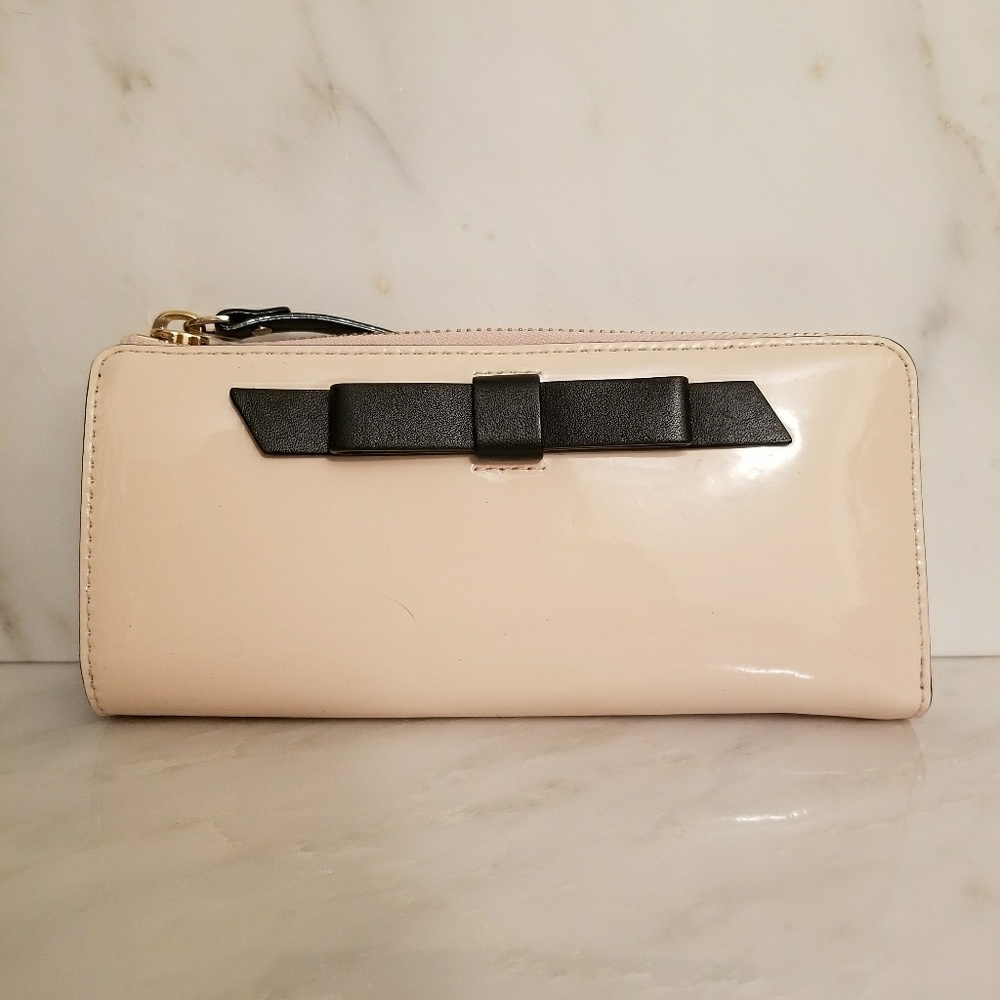 Kate Spade Zip Around Wallet
