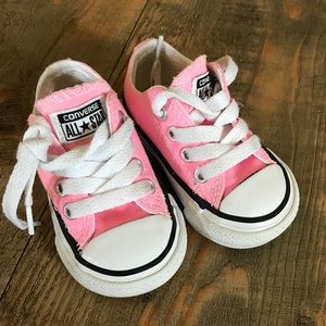 Converse size 3 infant pink $15