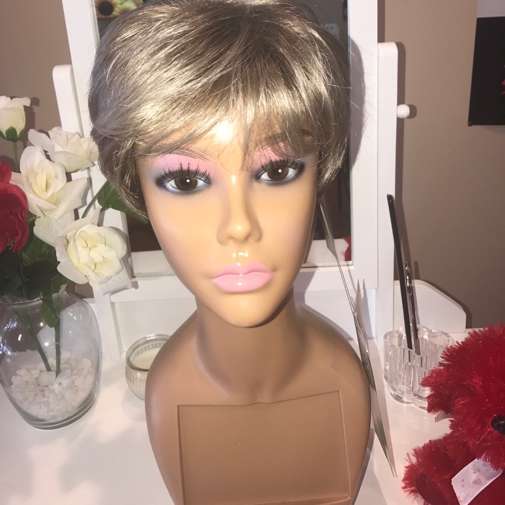 European Silver Collection Wig