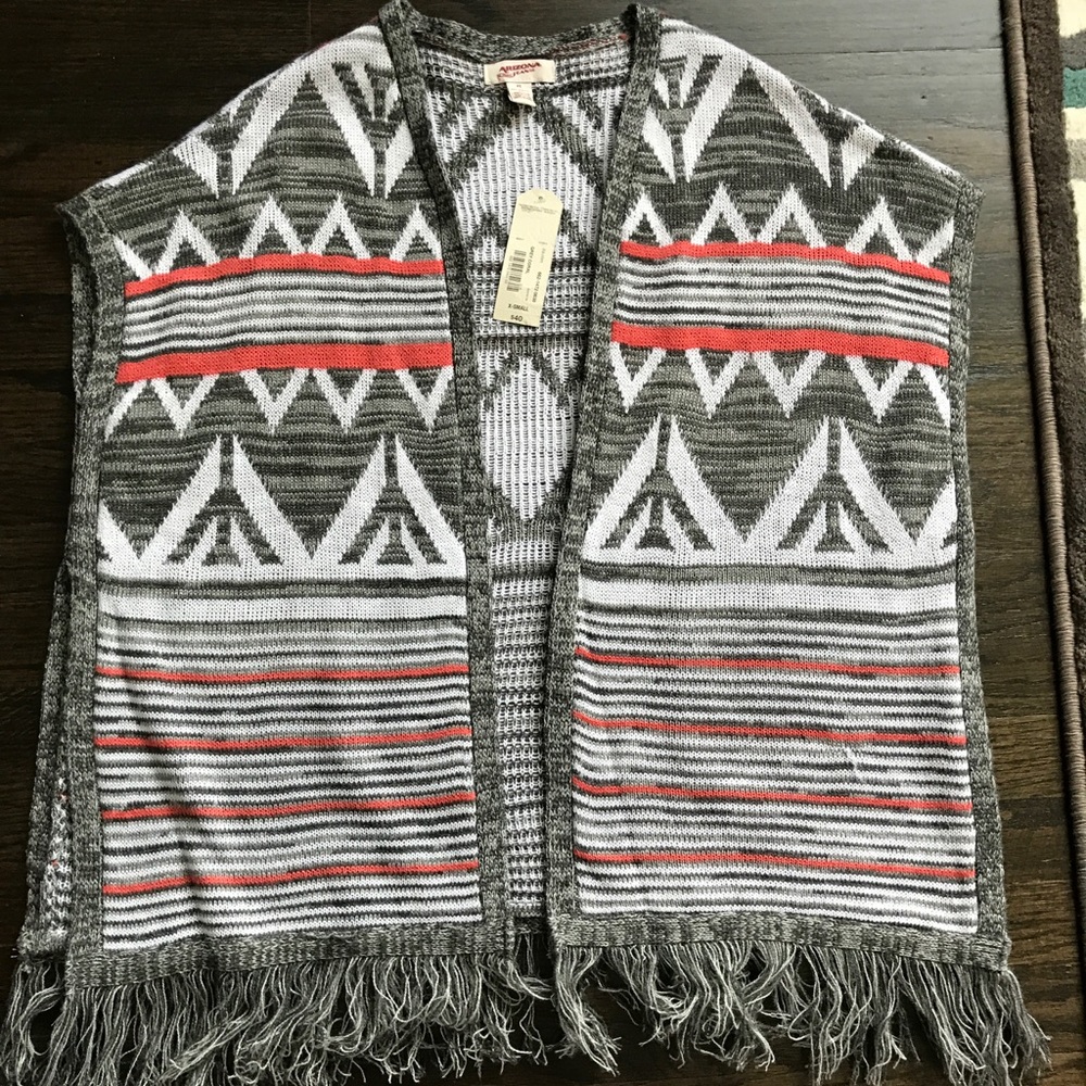 NWT Gray and pink Aztec sleeveless cardigan