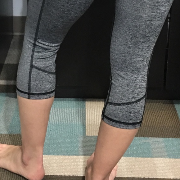 VSX Sport cropped workout pants - Picture 2 of 3