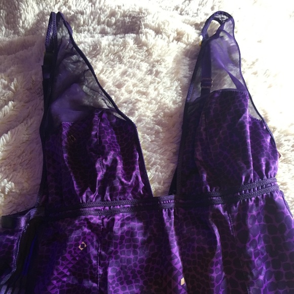 🌷VICTORIA'S SECRET VERY SEXY Beautiful Nighty🌷 - Picture 1 of 8