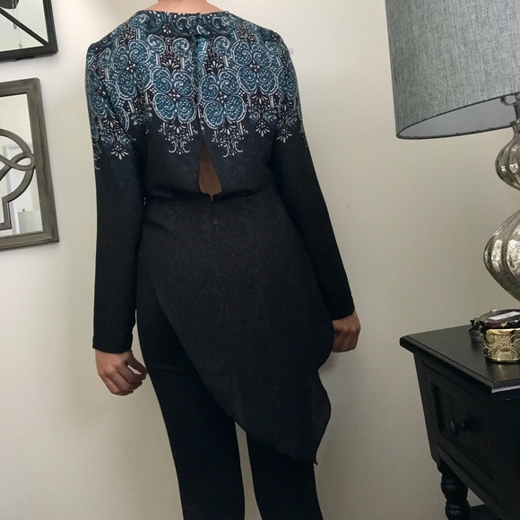 Bcbg top - Picture 3 of 4