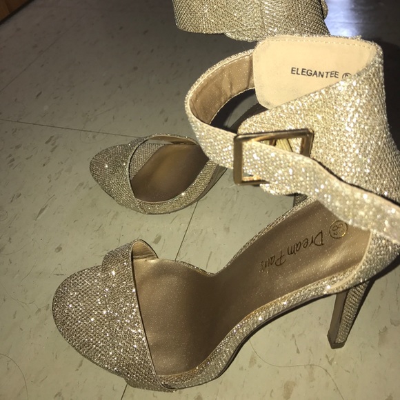 Sparkly 8.5 Heels NEVER WORN - Picture 2 of 2