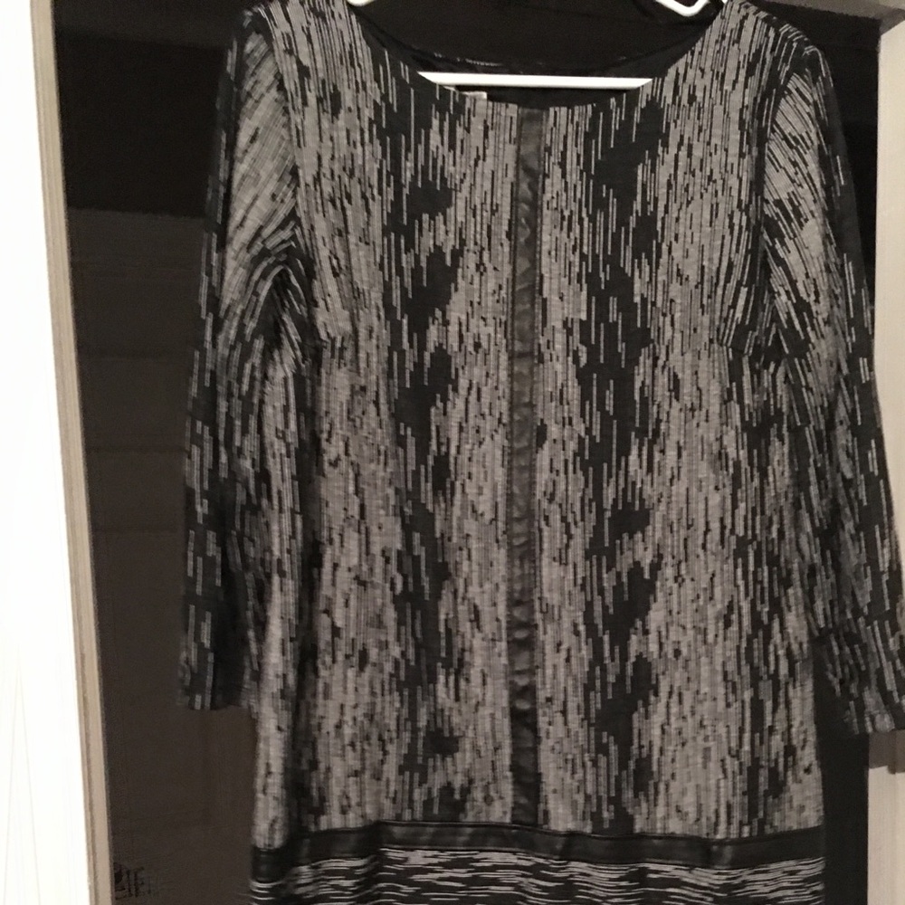 EUC black & grey patterned midi dress