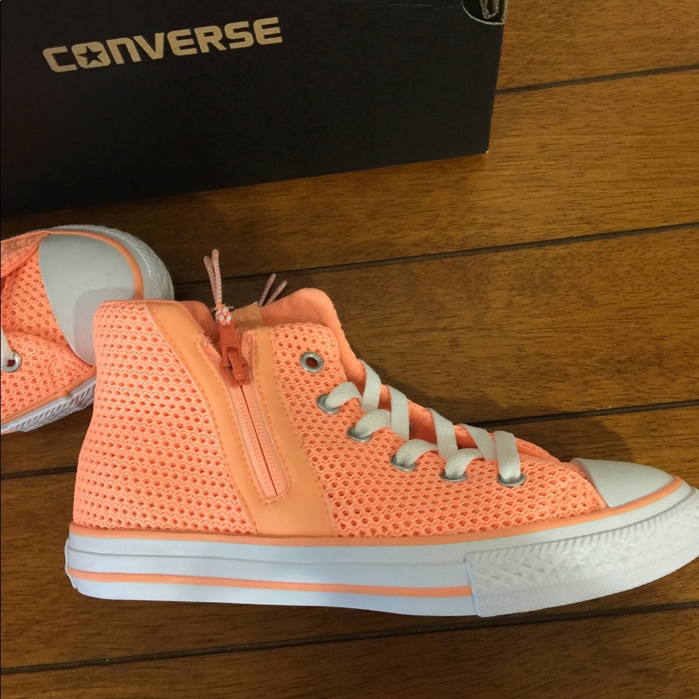 Girls Converse - Picture 5 of 5