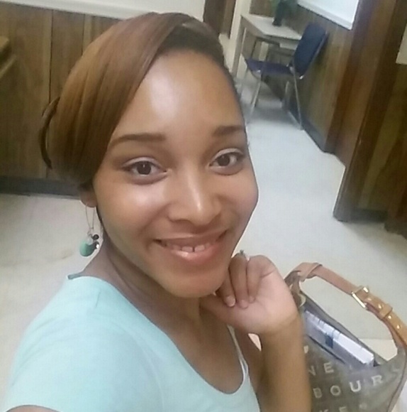 Meet your Posher, Jetua - Picture 2 of 3