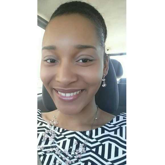 Meet your Posher, Jetua - Picture 3 of 3