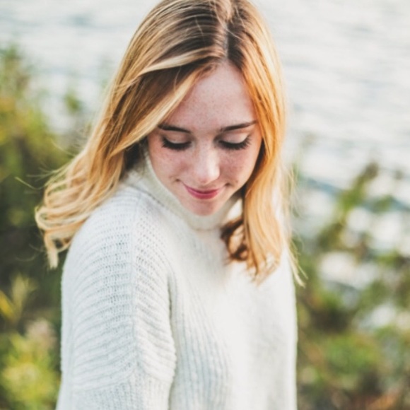 Meet your Posher, Ivy - Picture 4 of 4