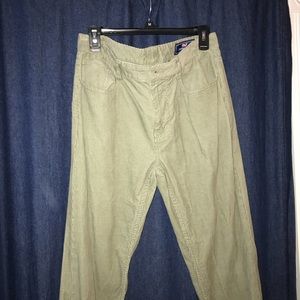 Vineyard Vines men’s corduroy pants