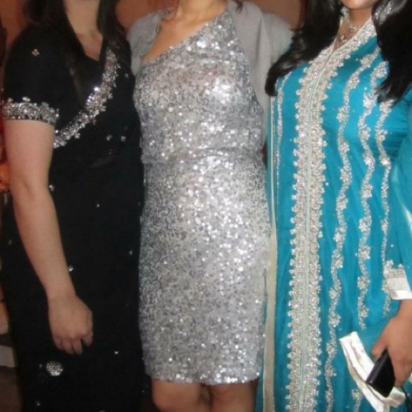 Aidan Mattox Silver Sequence one Shoulder Dress - Picture 3 of 4