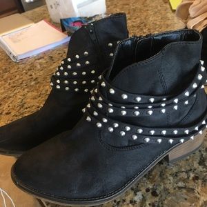 Adorable studded fall booties!