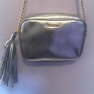 Cross body
