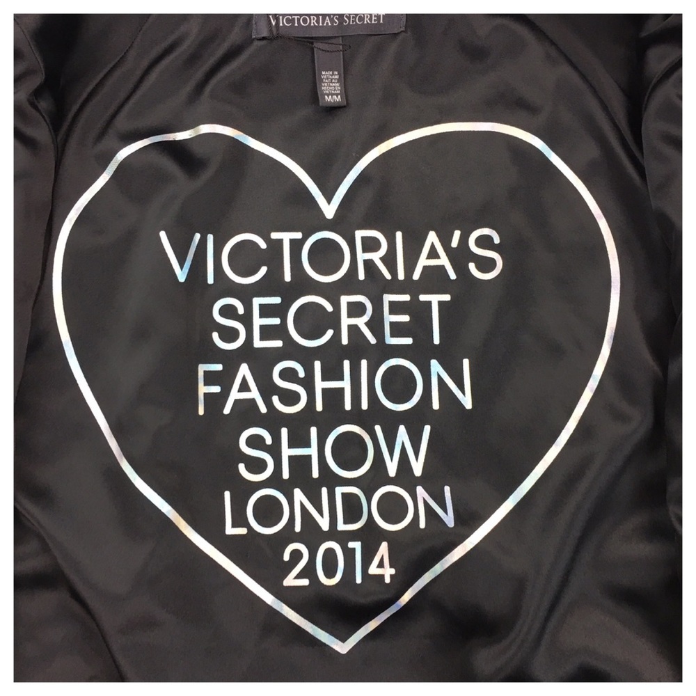 π NWOT VICTORIA'S SECRET SEQUIN JACKET - Picture 3 of 7