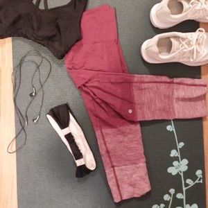 Lululemon Seamlessly Street Crop leggings