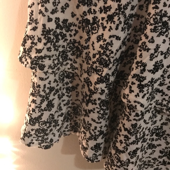 Garage black and white tank - Picture 2 of 4