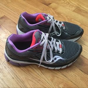 Saucony power grid shoes