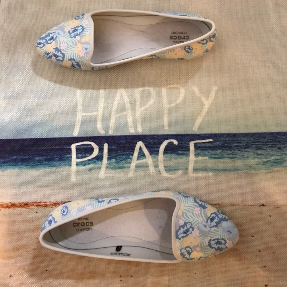 🌴HPx2🌴Tropical Crocs       10/6/17 & 8/14/18