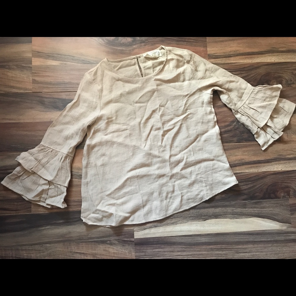 💓Sweet Wanderer Bell Sleeved Flowy Blouse