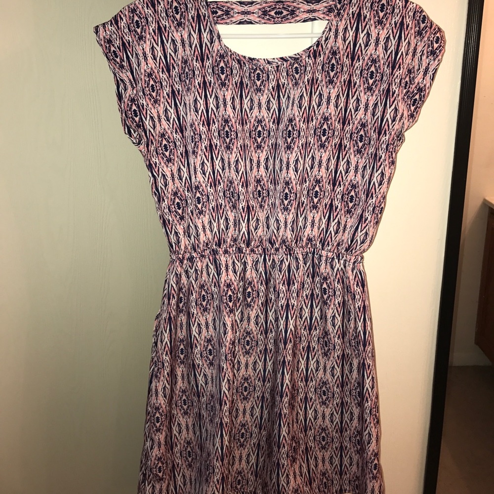 Dress - Picture 3 of 3