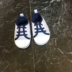Newborn shoes