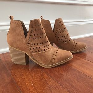 Mi.Im Cognac Trixie Ankle bootie