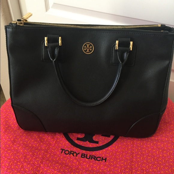 Tory Burch Handbags - Tory Burch Robinson Double Zip Tote