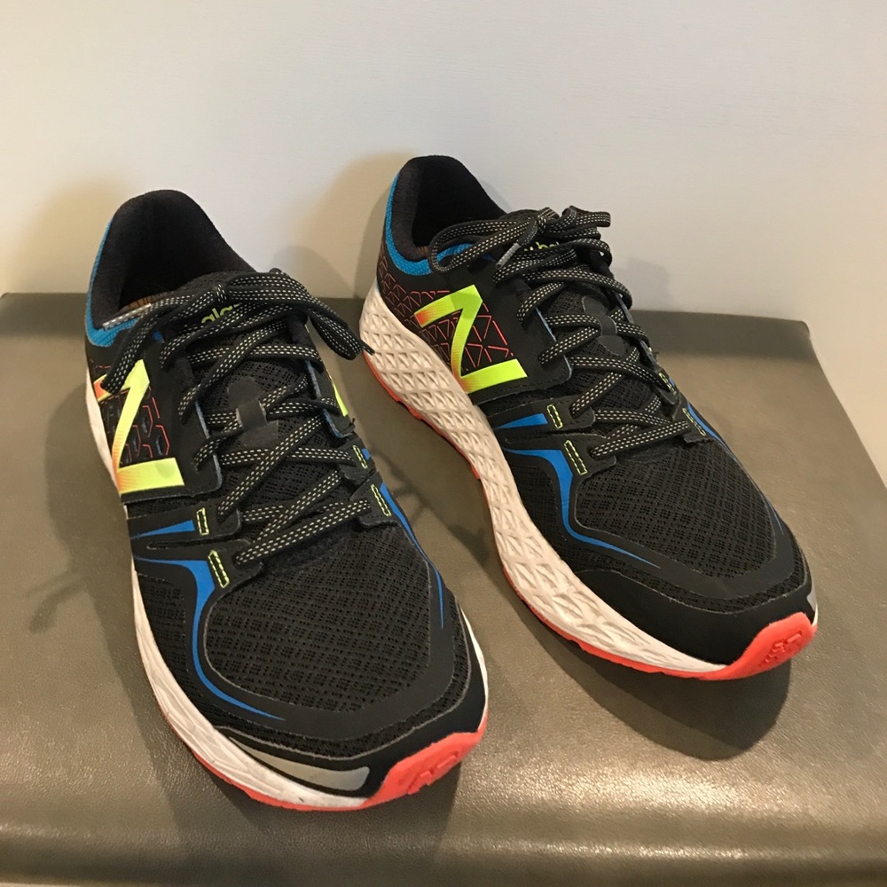 Men's new balance sneakers