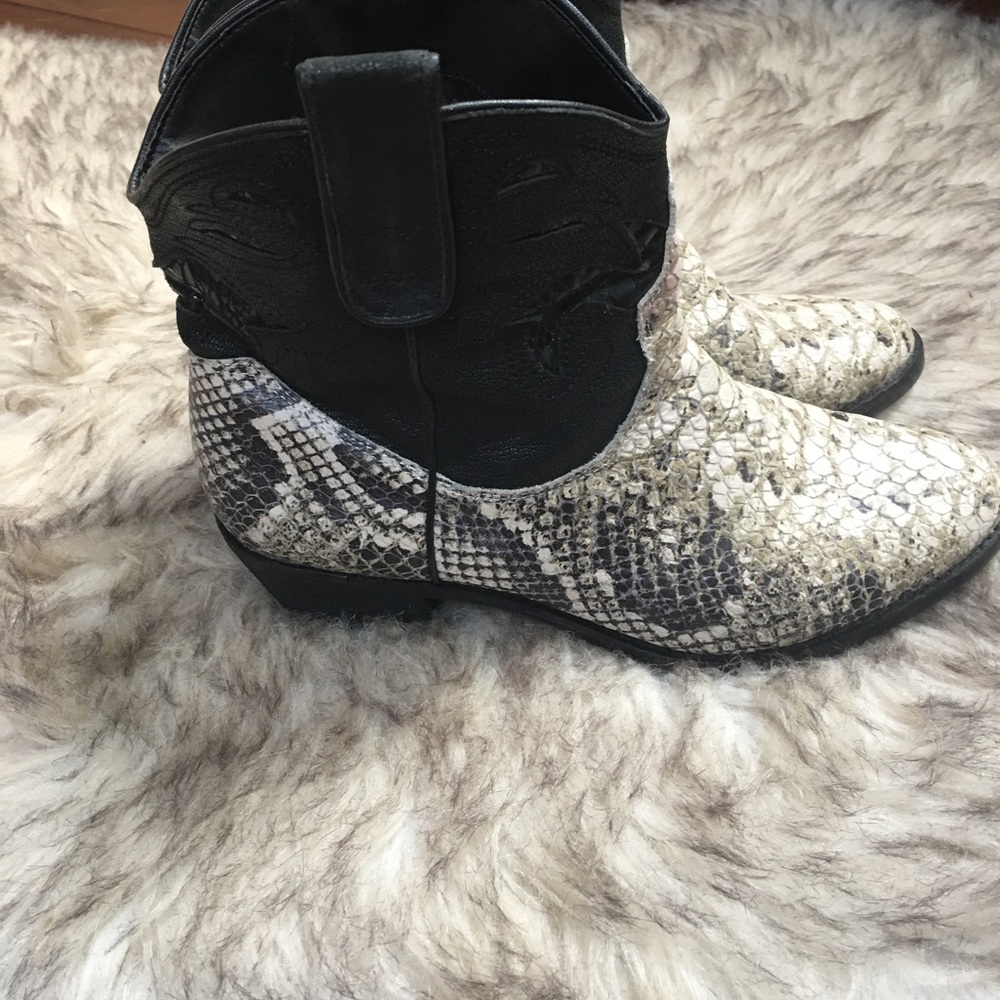 Sam Edelman snakeskin bootie