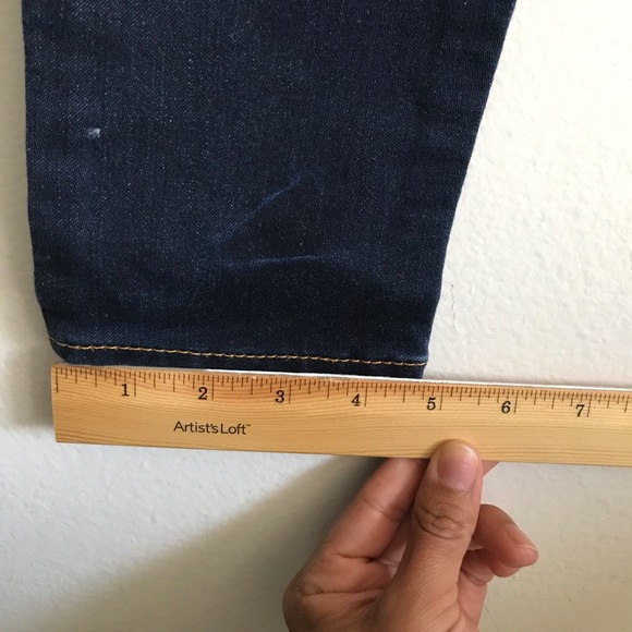 True Religion - Picture 7 of 8