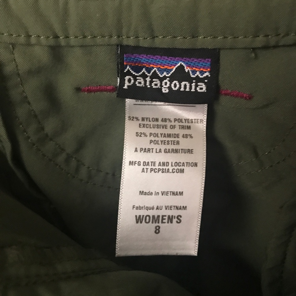 Fits like a Size 6. Patagonia hiking cargo pant